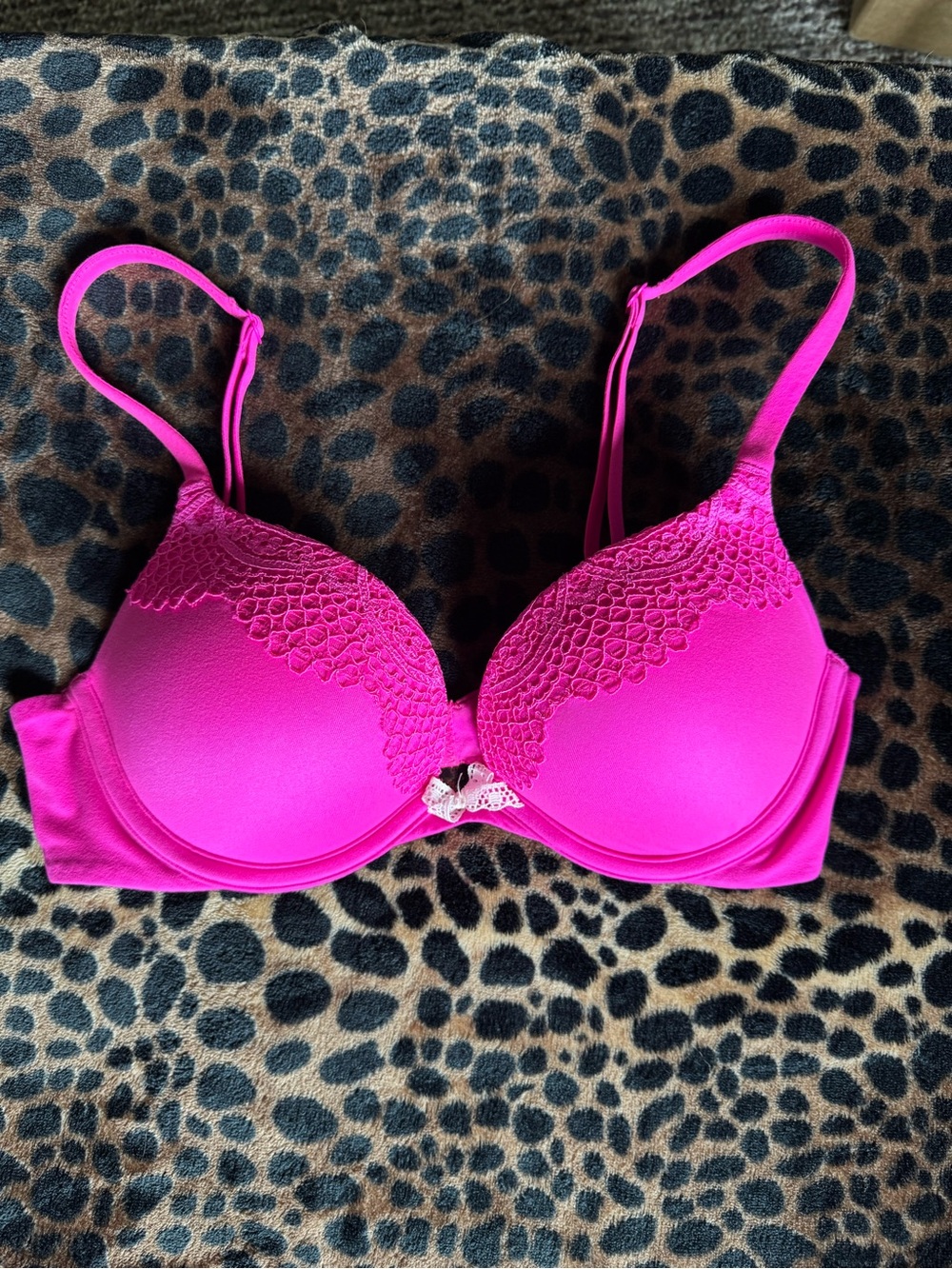 Victoria's Secret Pink Lace-Trim Push-Up Bra 32 C